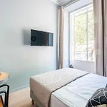 Bright, Air-Conditioned Studio In Paris 17